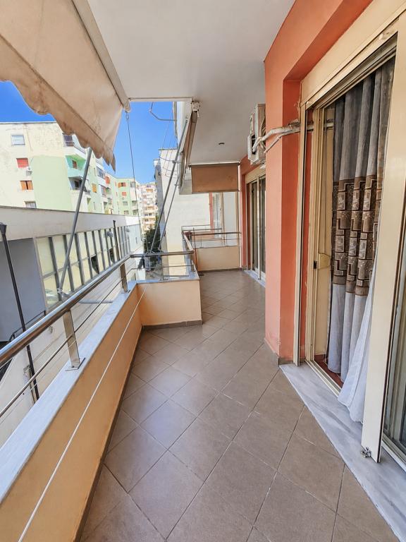 Appartamento 1+1 in vendita a Rr. Transballkanike, Valona, 78 m²