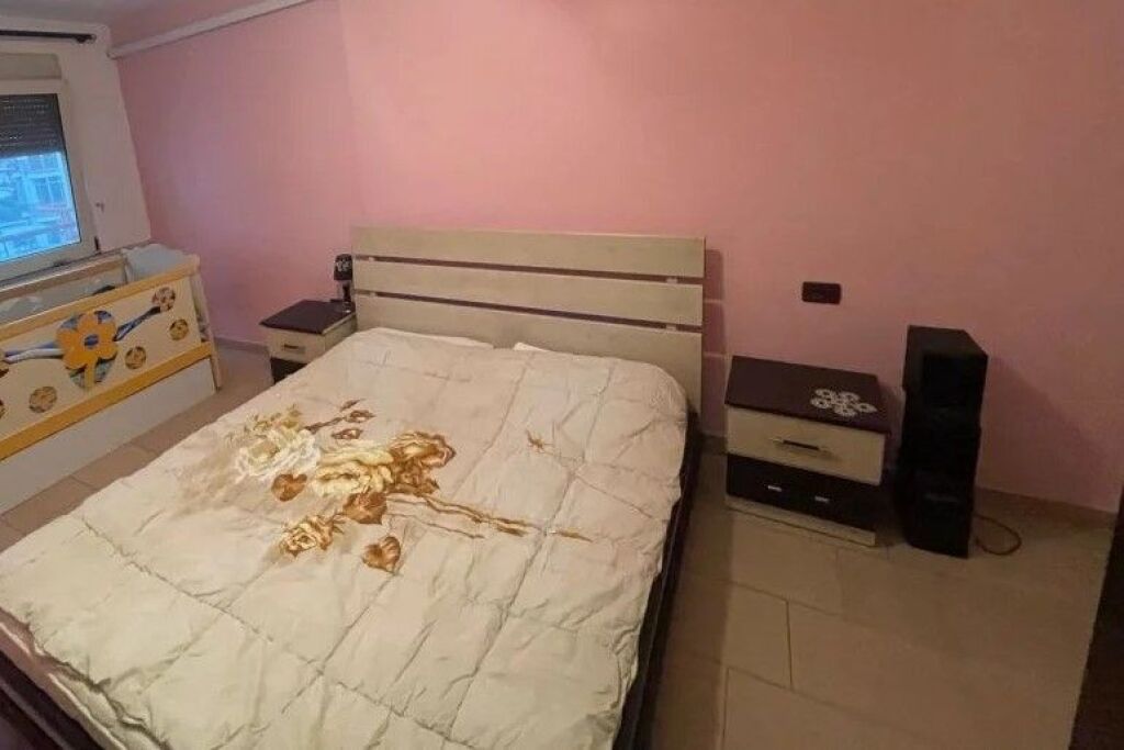 Apartment 3+1 for rent in Ali Demi, Tirana, 120 m². Photo 2 of 3
