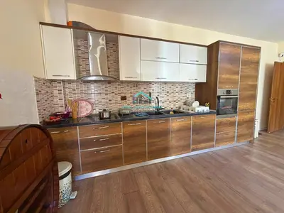Apartament 2+1 në shitje në Gjykata e Rrethit Gjyqësor, Vlorë, 98 m². Foto 3 nga 6