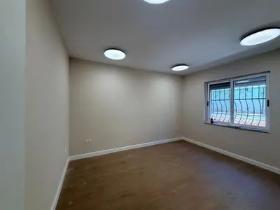 Ufficio in affitto a Rruga e Kosovarëve, Tirana, 110 m². Foto 3 di 4