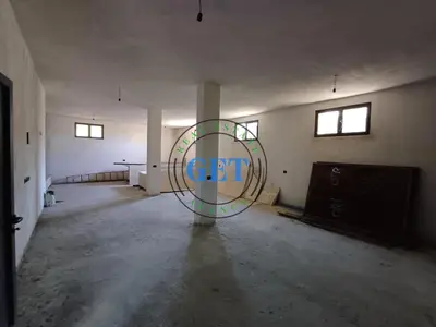 Shtëpi private në shitje në Rruga Aleksander Goga, Durrës, 351 m². Foto 10 nga 12