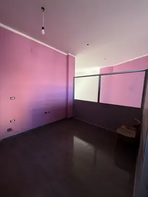 Negozio in affitto a Rruga Jeronim de Rada, Tirana, 52 m². Foto 7 di 9