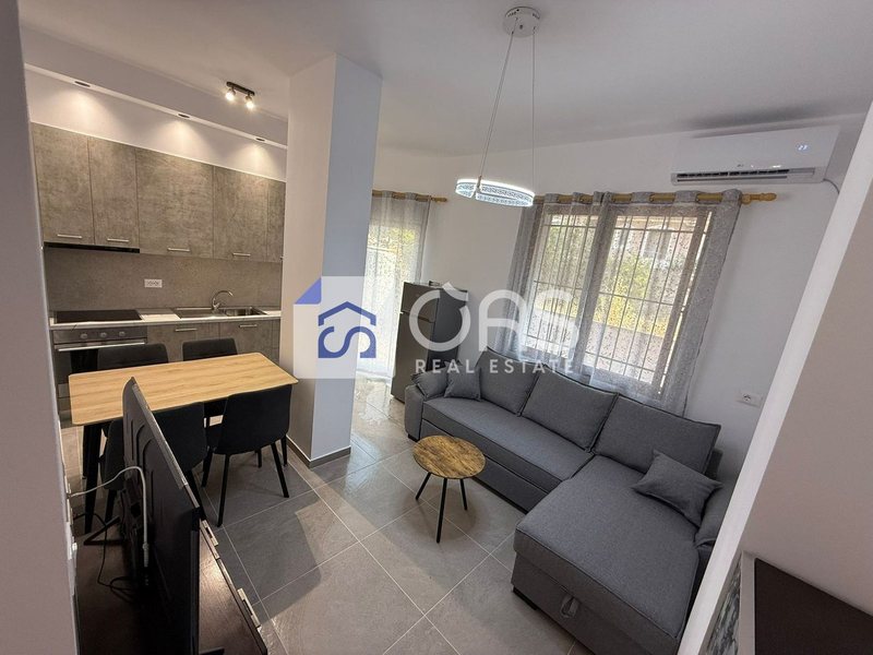 Appartamento 1+1 in affitto a Marin Barleti, Tirana, 80 m²