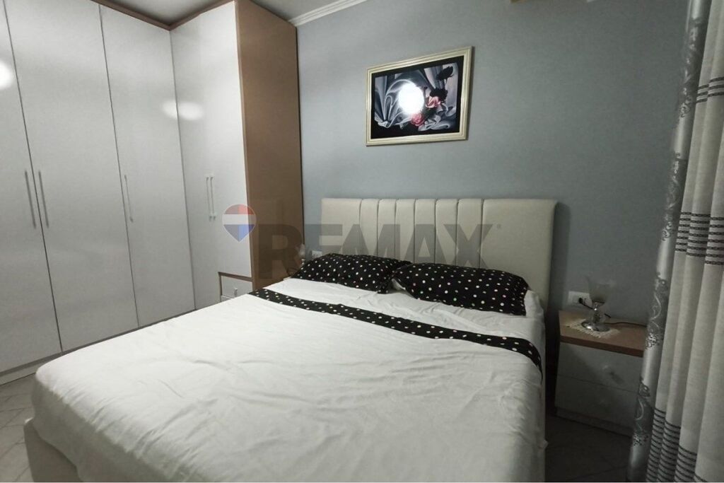 Apartment for sale in Rruga Fortuzi, Tirana, 72 m². Photo 2 of 3