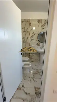 Apartament 2+1 në shitje në Lagjia Nr 6, Durrës, 80 m². Foto 9 nga 10