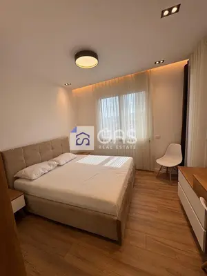 Apartament 1+1 me qera në Kompleksi Deliorgji, Tiranë, 50 m². Foto 3 nga 4