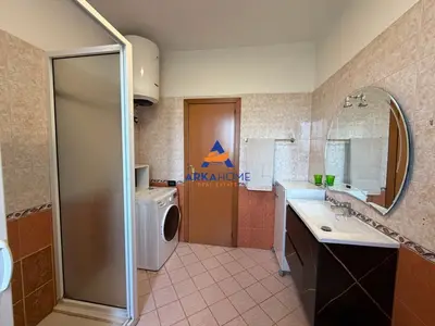 Apartment 4+1 for rent in Ish Ekspozita, Tirana, 140 m². Photo 10 of 11