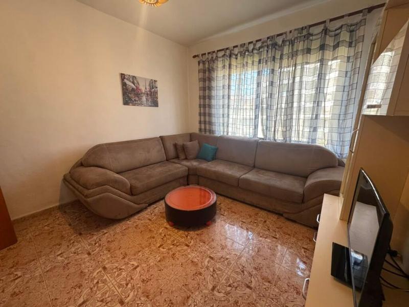Appartamento 1+1 in vendita a Rruga Mujo Ulqinaku, Durazzo, 45 m²