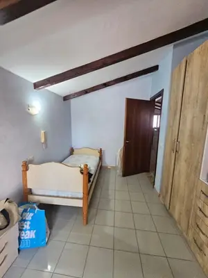Apartament 3+1 në shitje në Rruga Mujo Ulqinaku, Durrës, 124 m². Foto 11 nga 12