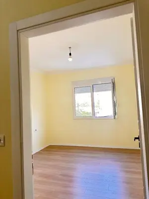 Apartament 1+1 në shitje në Rruga Irfan Tomini, Tiranë, 59 m². Foto 2 nga 9