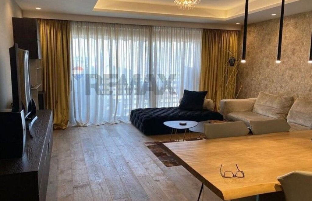 Appartamento in affitto a Blloku, Tirana, 111 m². Foto 2 di 3