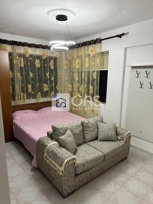 Garsoniere me qera në Komuna e Parisit, Tiranë, 45 m². Foto 2 nga 4