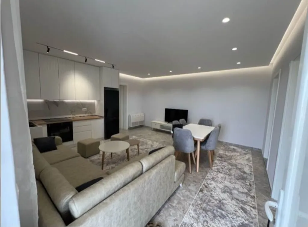 House 2+1 for rent in Tirana, 85 m². Photo 1 of 5