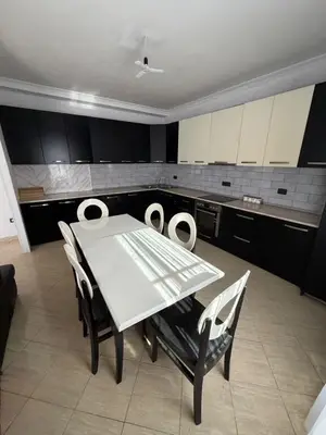 Apartament 2+1 me qera në Vasil Shanto, Tiranë, 100 m². Foto 6 nga 8