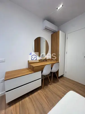 Apartament 1+1 me qera në Kompleksi Deliorgji, Tiranë, 50 m². Foto 2 nga 4