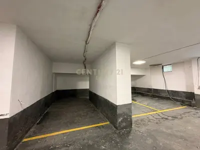 Parking në shitje në Rruga Aleksander Goga, Durrës, 155 m². Foto 2 nga 7