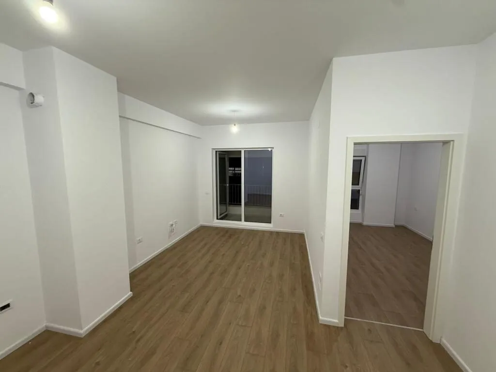 Apartament 1+1 në shitje në Ali Demi, Tiranë, 61 m². Foto 1 nga 4