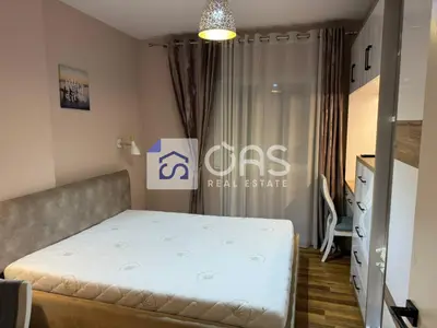 Apartament 2+1 me qera në Bulevardi Zogu I, Tiranë, 80 m². Foto 12 nga 12