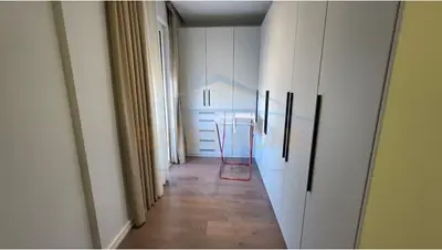 Apartament 2+1 në shitje në Liqeni i Thatë, Tiranë, 86 m². Foto 4 nga 5