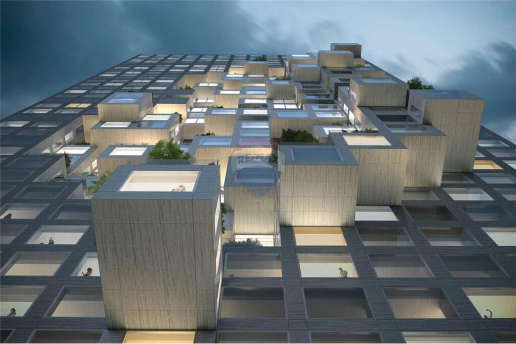 Apartment for sale in Downtown One, Tirana, 210 m². Photo 1 of 3