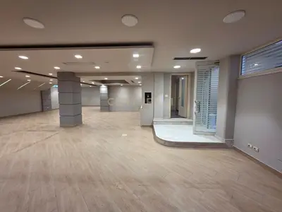 Commercial space for sale in Sheshi Pranvera, Durrës, 195 m². Photo 3 of 10