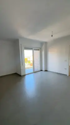 Appartamento 1+1 in vendita ad Institut, Kamza, 77 m². Foto 3 di 5