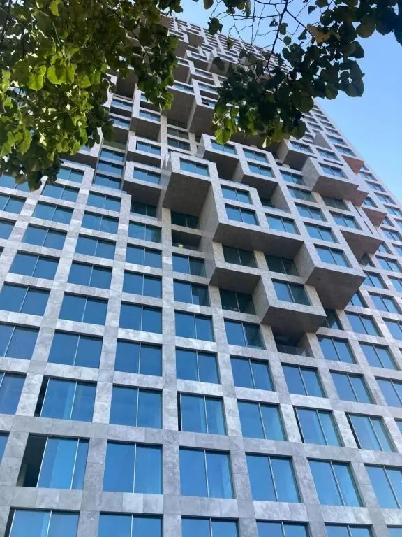 Ambient biznesi në shitje në Bulevardi Bajram Curri, Tiranë, 115 m²