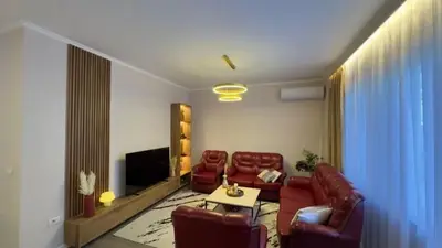Apartament 2+1 me qera në Liqeni i Tiranës, Tiranë, 105 m². Foto 1 nga 8