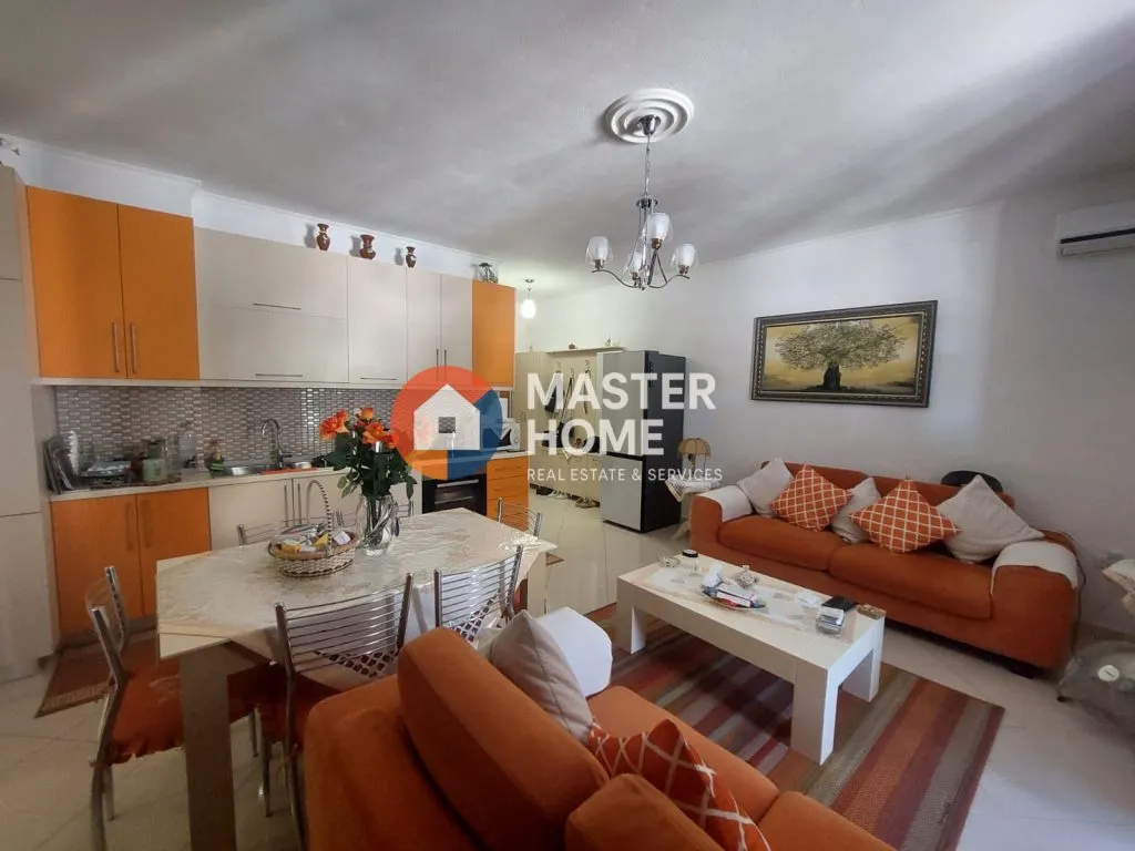 Apartament 2+1 në shitje në Rruga Sadik Zotaj, Vlorë, 100 m². Foto 1 nga 11