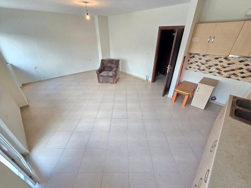 Apartament 1+1 në shitje në Rruga Theodhor Kavalioti, Korçë, 77 m². Foto 10 nga 10