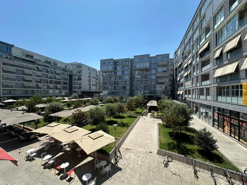 Apartament 3+1 në shitje në Komuna e Parisit, Tiranë, 139 m²
