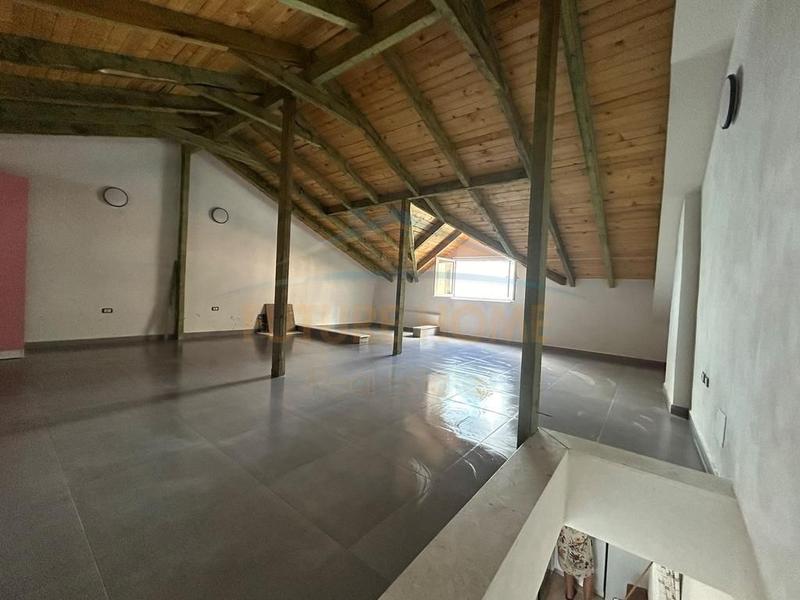 Dupleks në shitje në Plazh, Durrës, 120 m². Foto 7 nga 8