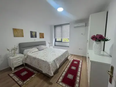 Apartament 2+1 me qera në Toptani, Tiranë, 100 m². Foto 4 nga 7