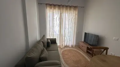 Apartament 1+1 me qera në Ali Demi, Tiranë, 48 m². Foto 5 nga 7