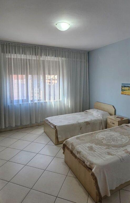 Apartament 2+1 në shitje në Sheshi Skënderbej, Tiranë, 110 m². Foto 4 nga 7