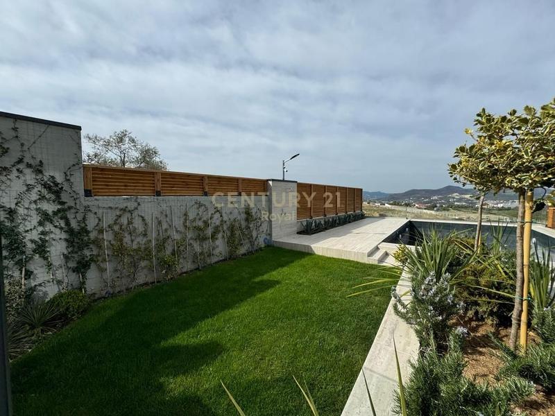 Vilë me qera në Rolling Hills Luxury Residences, Tiranë, 600 m². Foto 5 nga 12