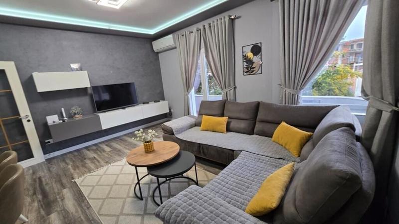Apartment 2+1 for rent in Rrethrrotullimi Sauk, Tirana, 115 m²