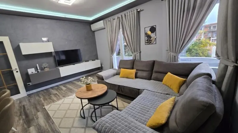 Apartament 2+1 me qera në Rrethrrotullimi Sauk, Tiranë, 115 m²
