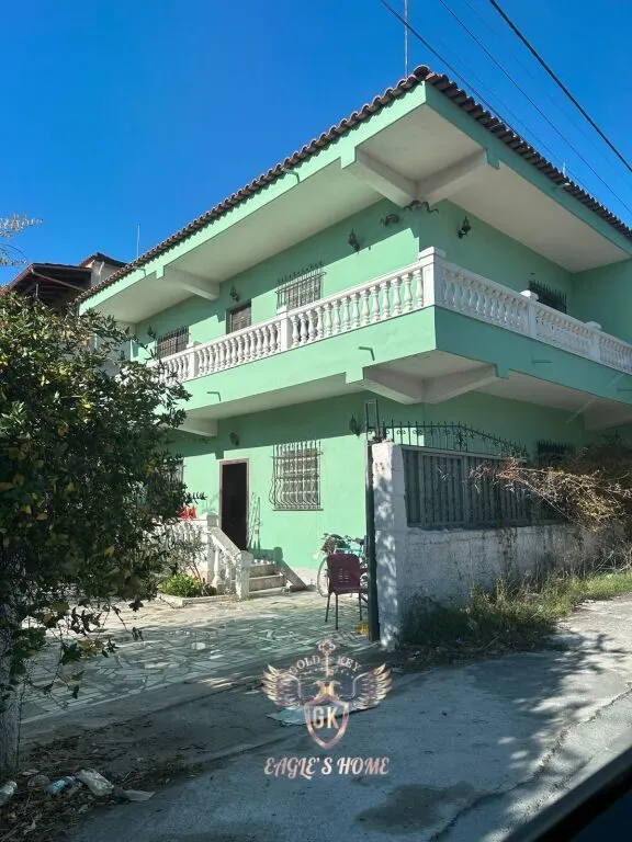 Vilë 3+1 në shitje në Ura e Dajlanit, Durrës, 210 m². Foto 1 nga 12