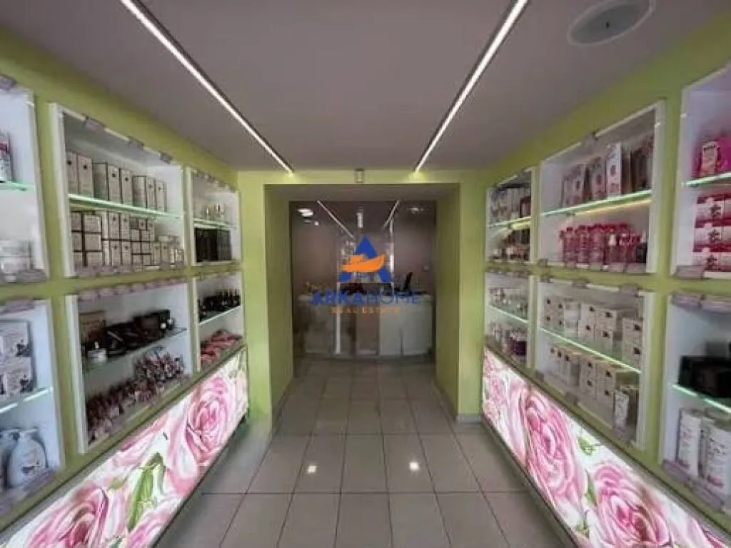 Commercial space for rent in Vasil Shanto, Tirana, 130 m². Photo 1 of 4