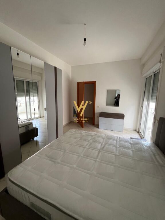 Apartament 2+1 me qera në Kopshti Botanik i Tiranës, Tiranë, 100 m². Foto 3 nga 3
