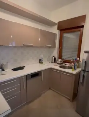 Apartament 1+1 me qera në Pazari i Ri, Tiranë, 63 m². Foto 6 nga 10