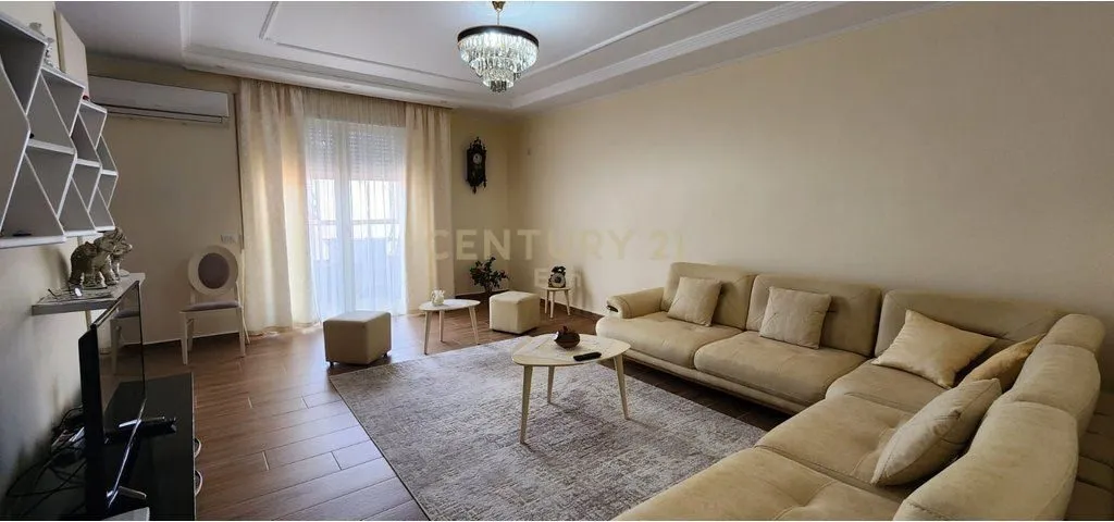 Apartament 2+1 në shitje në Rruga Egnatia, Durrës, 113 m². Foto 1 nga 12