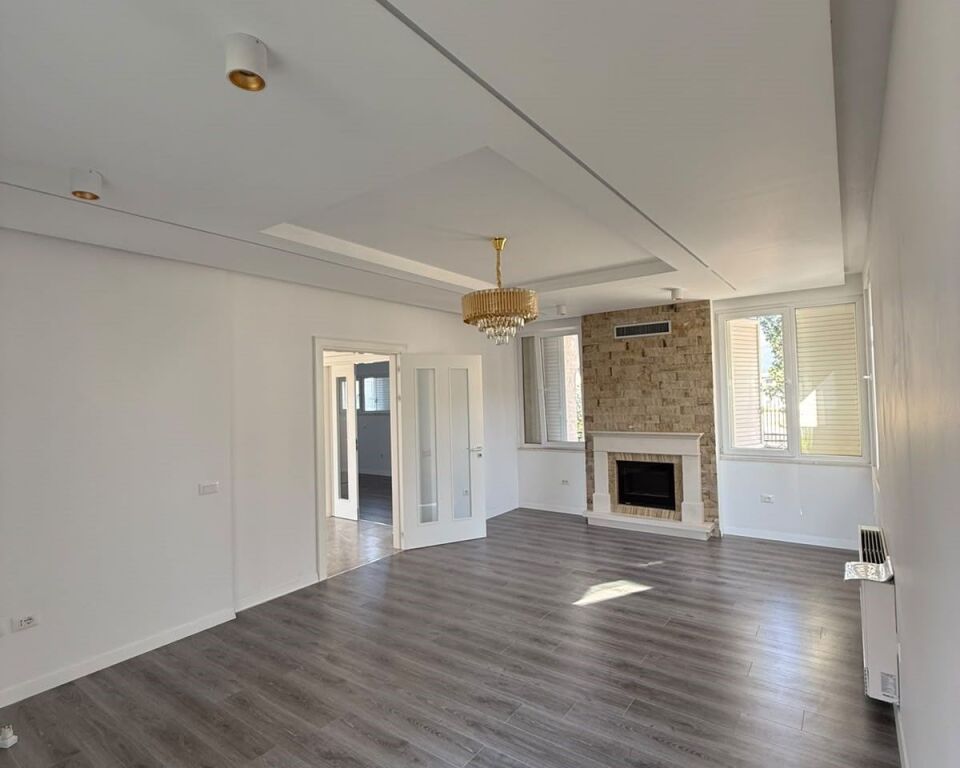 Villa for rent in Mjull Bathore, Tirana, 722 m²