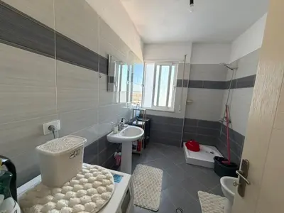 Apartament 1+1 me qera në Vala Park, Durrës, 63 m². Foto 3 nga 5