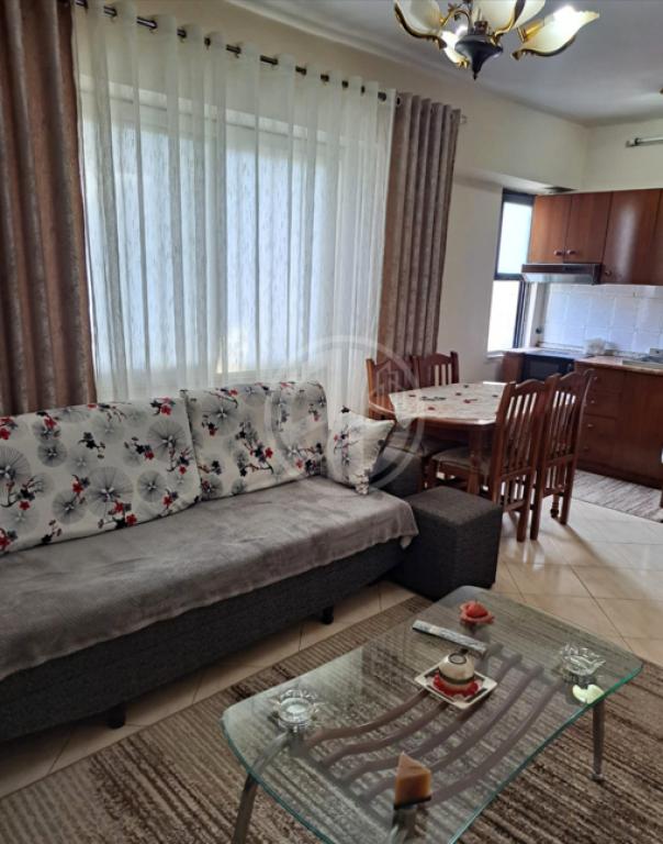 Apartament 1+1 në shitje në Spitali Amerikan Rruga Ahmet Ramzoti, Durrës, 65 m². Foto 3 nga 7