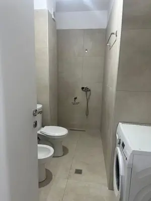 Appartamento 2+1 in affitto a Casa Italia, Tirana, 90 m². Foto 6 di 6