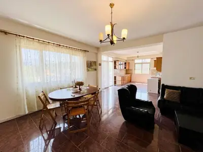 Zyrë me qera në Garda, Tiranë, 146 m². Foto 3 nga 6