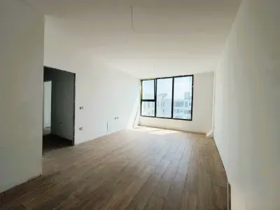 Appartamento 1+1 in vendita a Rruga e Kavajës, Tirana, 71 m². Foto 2 di 5