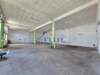 Magazinë në shitje në Autostrada Tirane - Durres, Tiranë, 560 m². Foto 3 nga 6